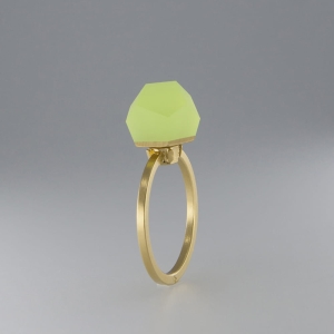 NEON YELLOW 8mm Au on minimal ring 01.jpg