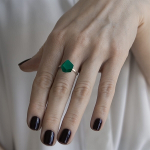 Ring Emerald Green 8mm Minimal ring band silver on model.jpg