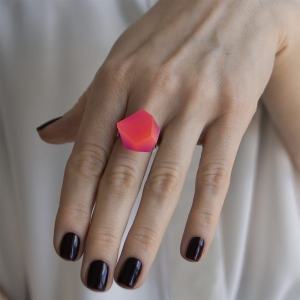Ring Sunset Pink 16mm Minimal ring band silver on model.jpg