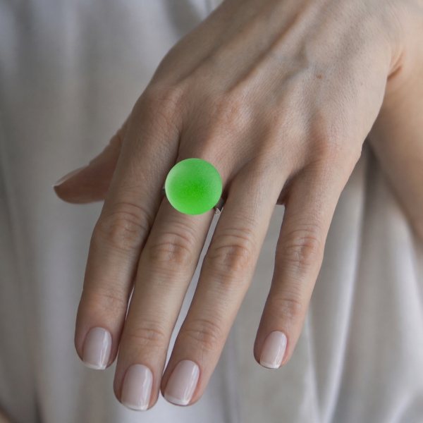 PIERŚCIONEK KULA FLUO GREEN 20MM