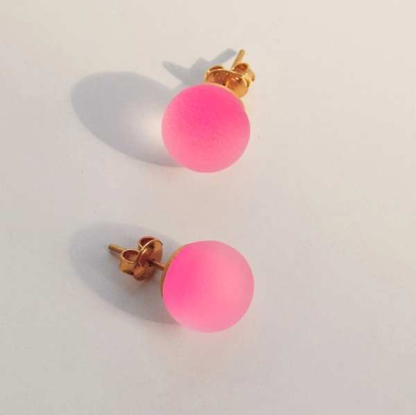 KOLCZYKI KULA FLUO PINK 10MM